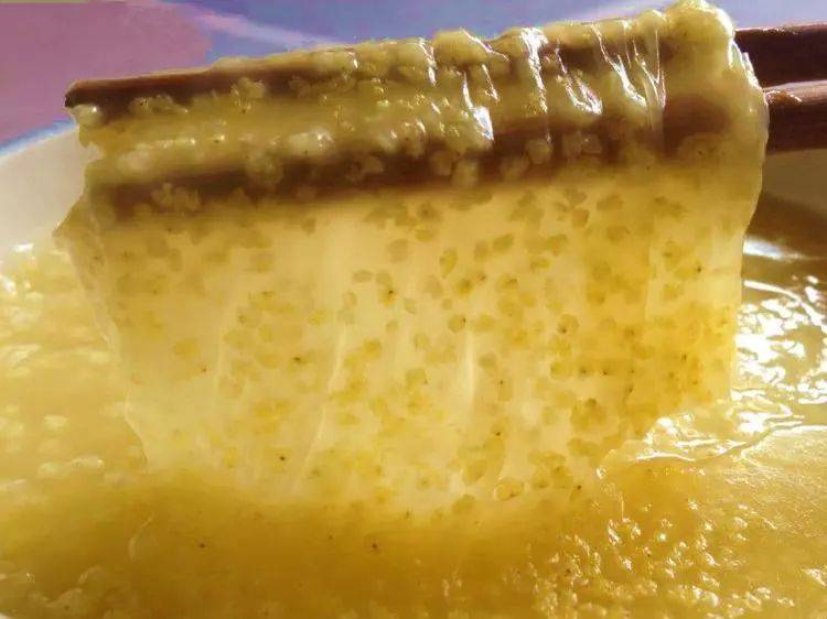 熬粥加点油_熬粥喝香浓油出好多油_