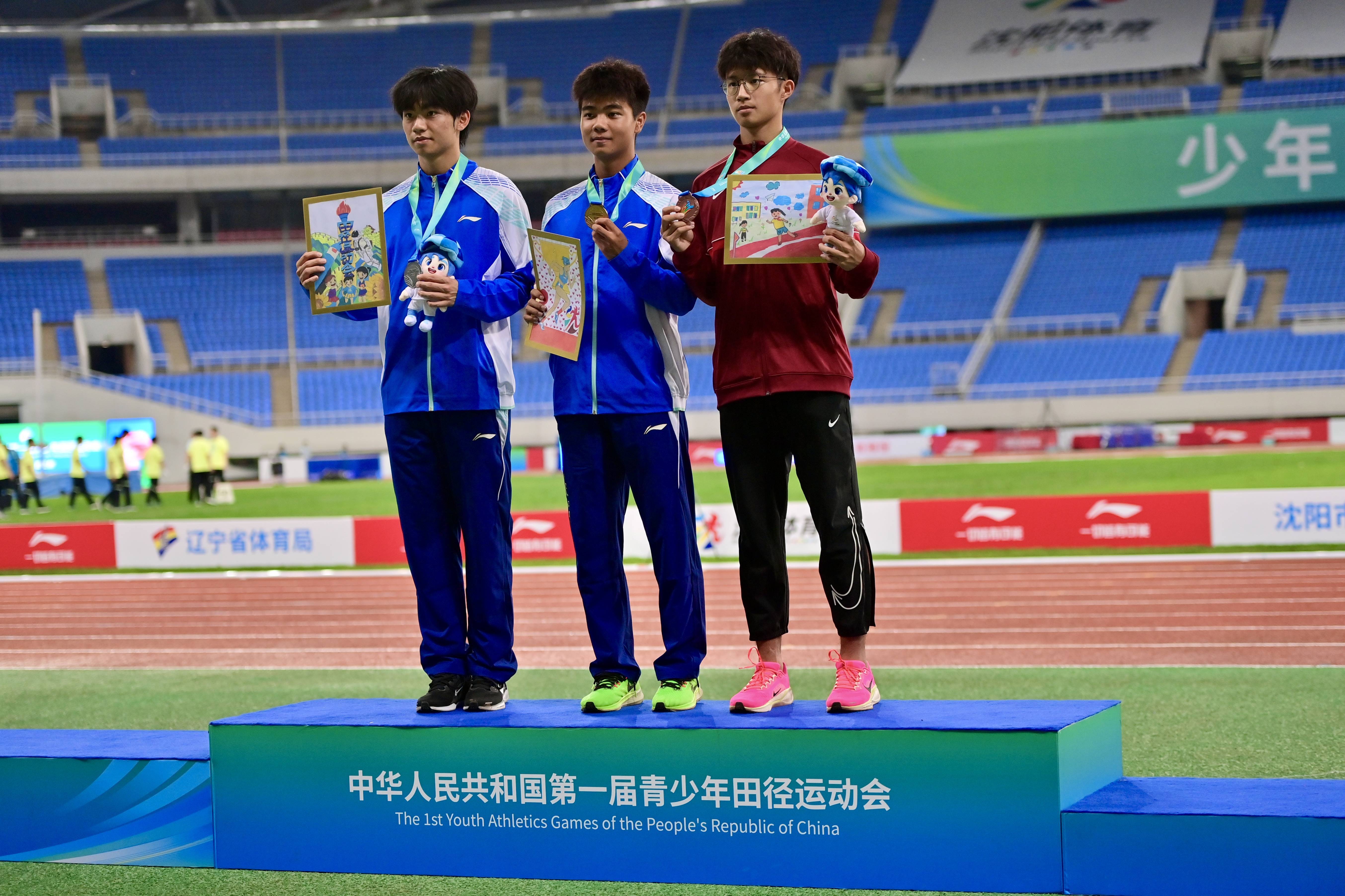 全国青少年田径运动会:男子100米决赛赛况