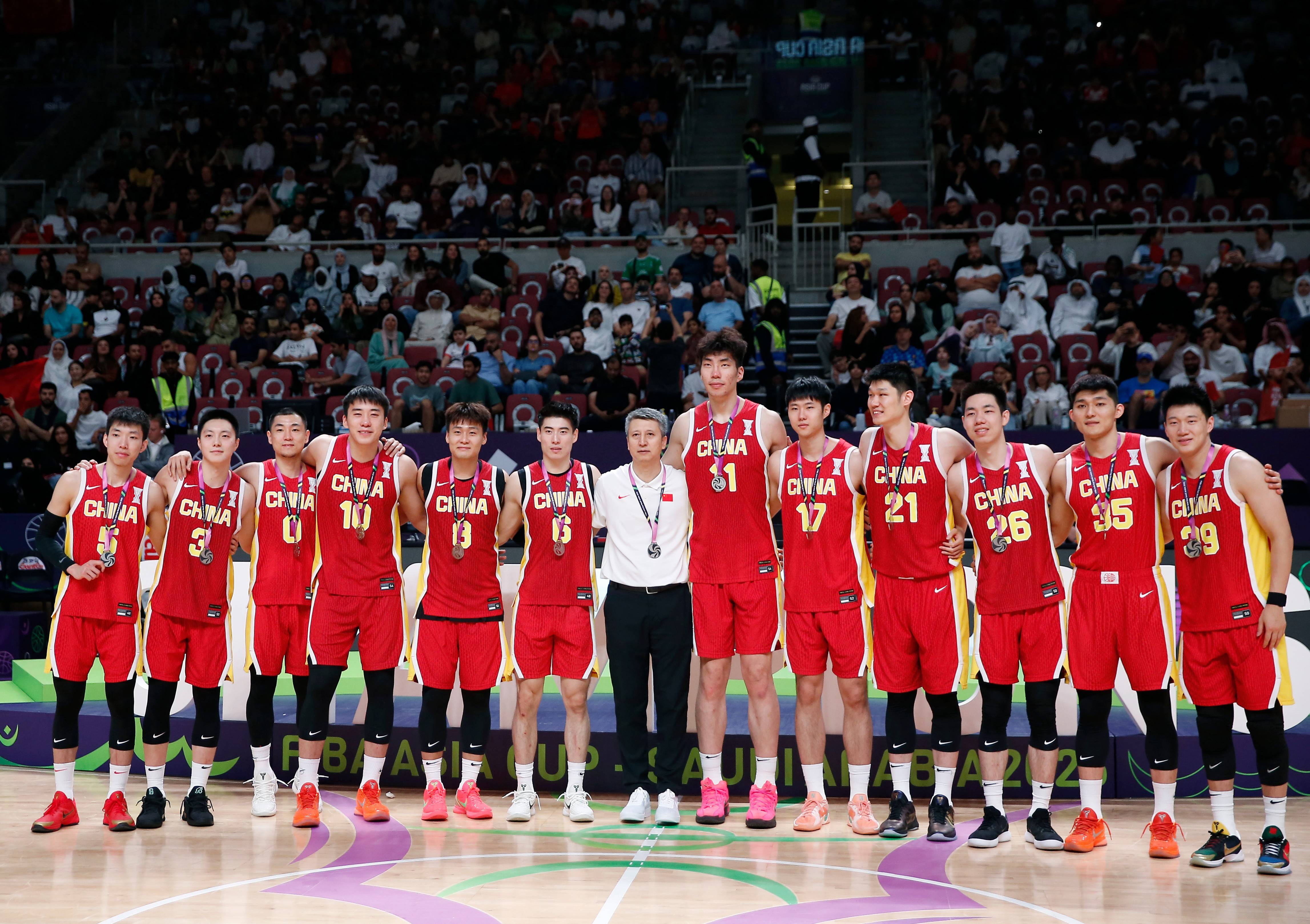 高清大图1分亚洲杯中国男篮憾负澳大利亚