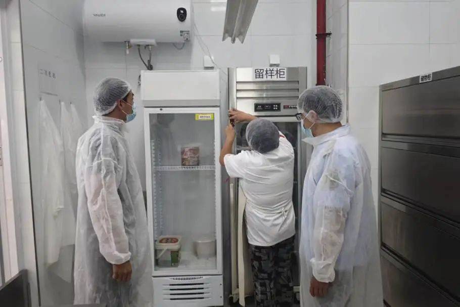 【校园食品安全】顺义区市场监督管理局对暑期托管学校开展食品安全检查