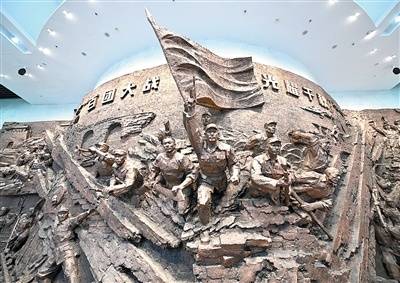 把伟大抗战精神一代代传下去（铭记历史 缅怀先烈）