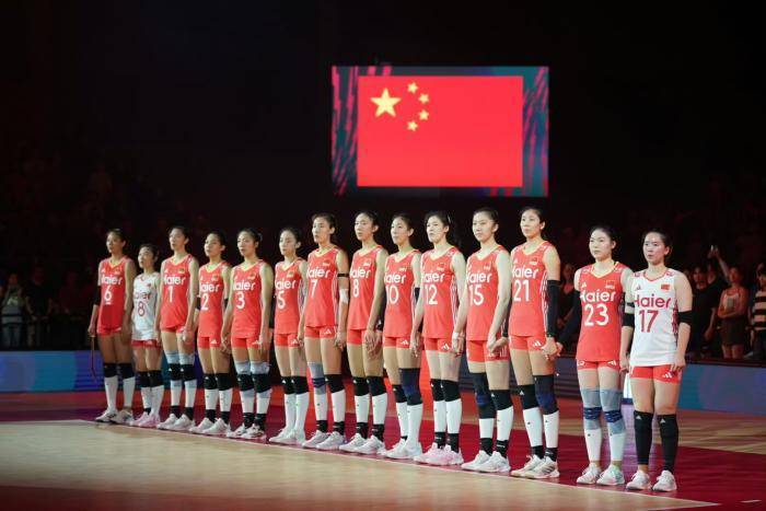 取世锦赛三连胜！中国女排小组第一晋级将战法国女排