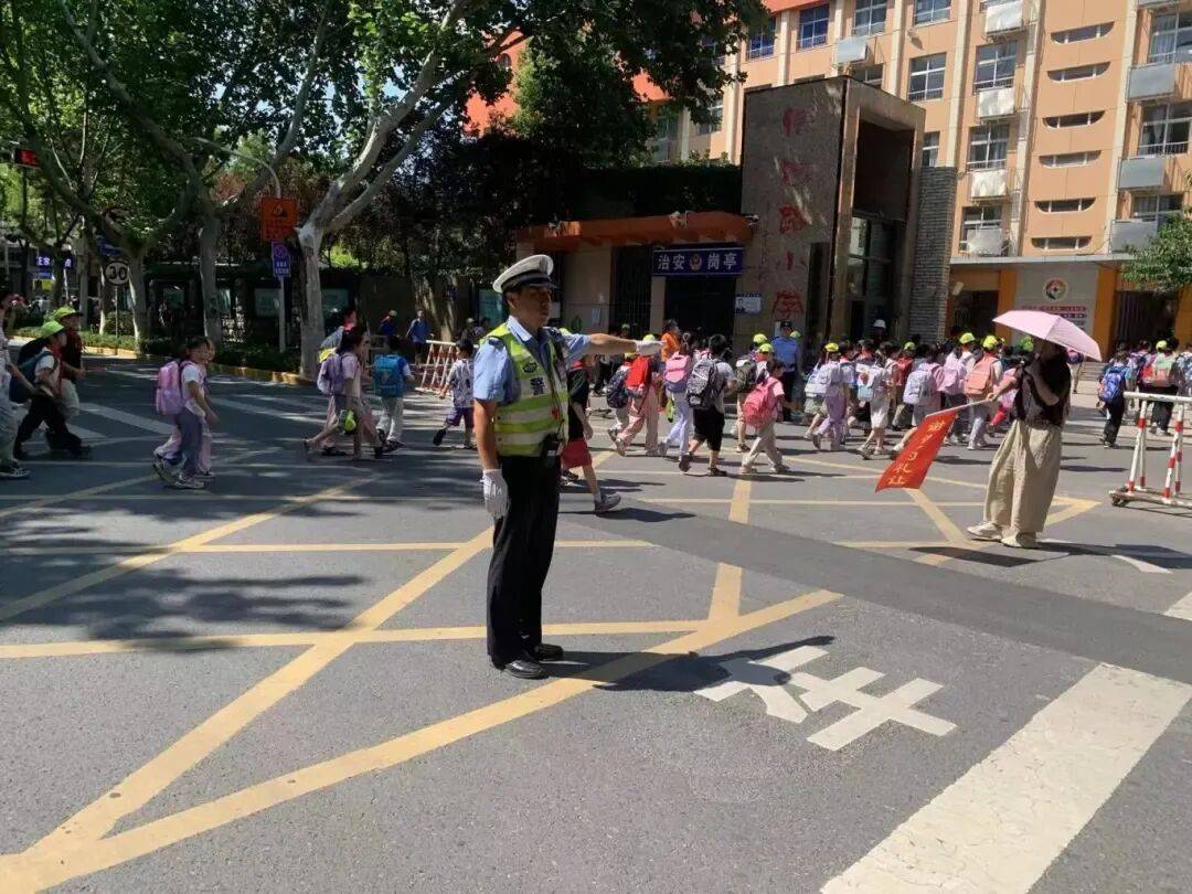 郑州交警紧急提醒：下周一，请提前出门！