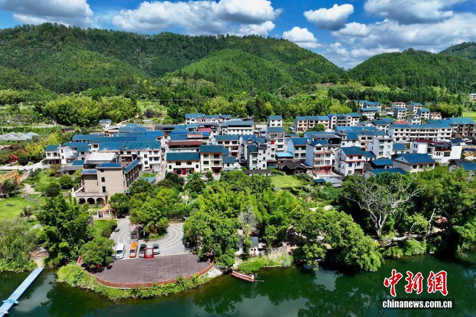 福建三明山清水秀风光美