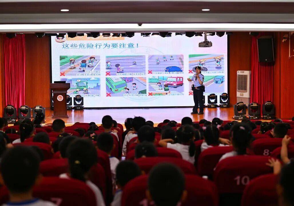 开学啦！带你直击“开学第一天”