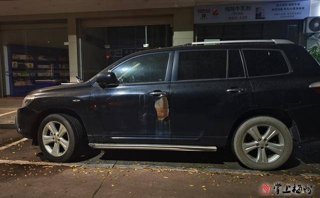 免费停车位被“僵尸车”“广告车”长期霸占，梅城这些路段该管管了！
