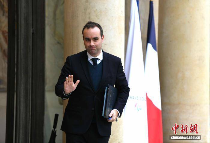 勒科尔尼被任命为法国新总理 -华闻时空