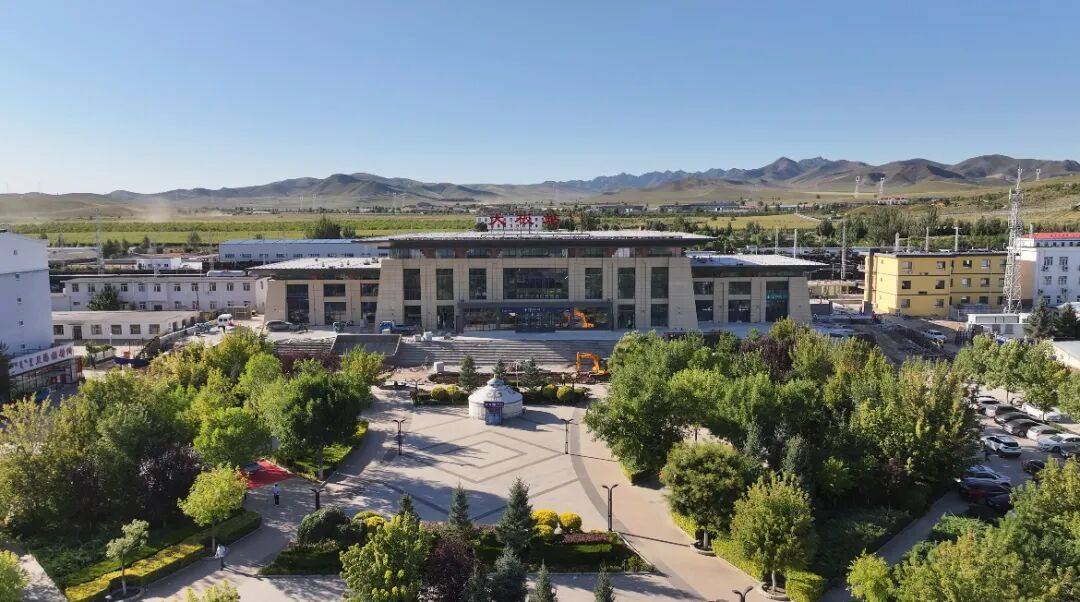 大板站新站房投入使用!