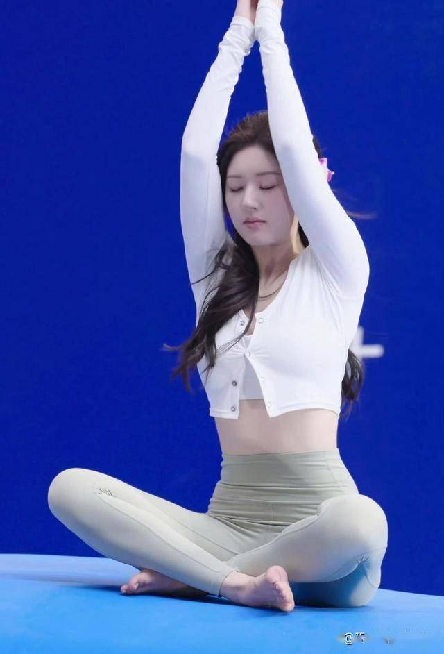 赵露思～瑜伽训练