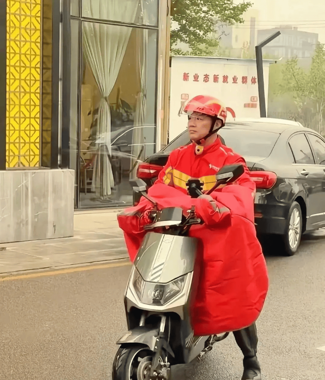 马云泡吧，刘强东炒菜，就差王兴了
