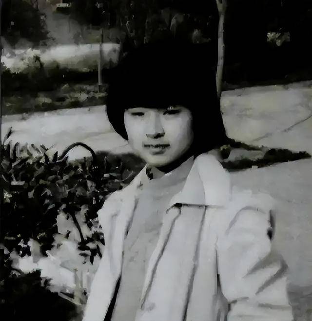 26年前,28岁北大才女嫁53岁美国老头加入美国籍,后来怎样了?