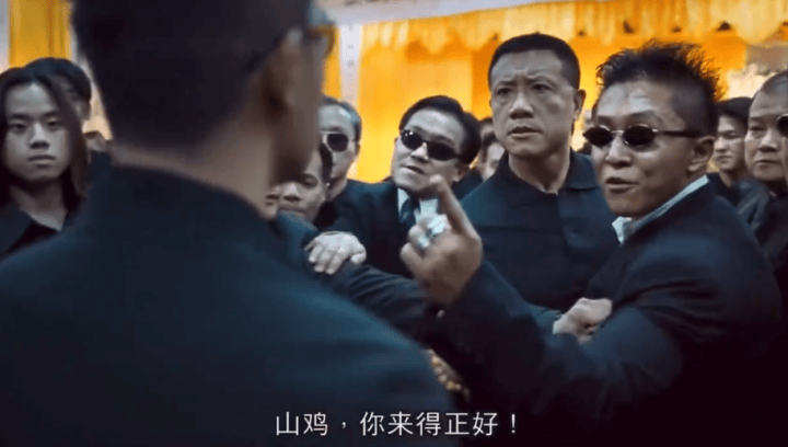 55岁演员家中去世数日，狗狗守候在旁，无数网友唏嘘！_陈光前_警方_王菲前