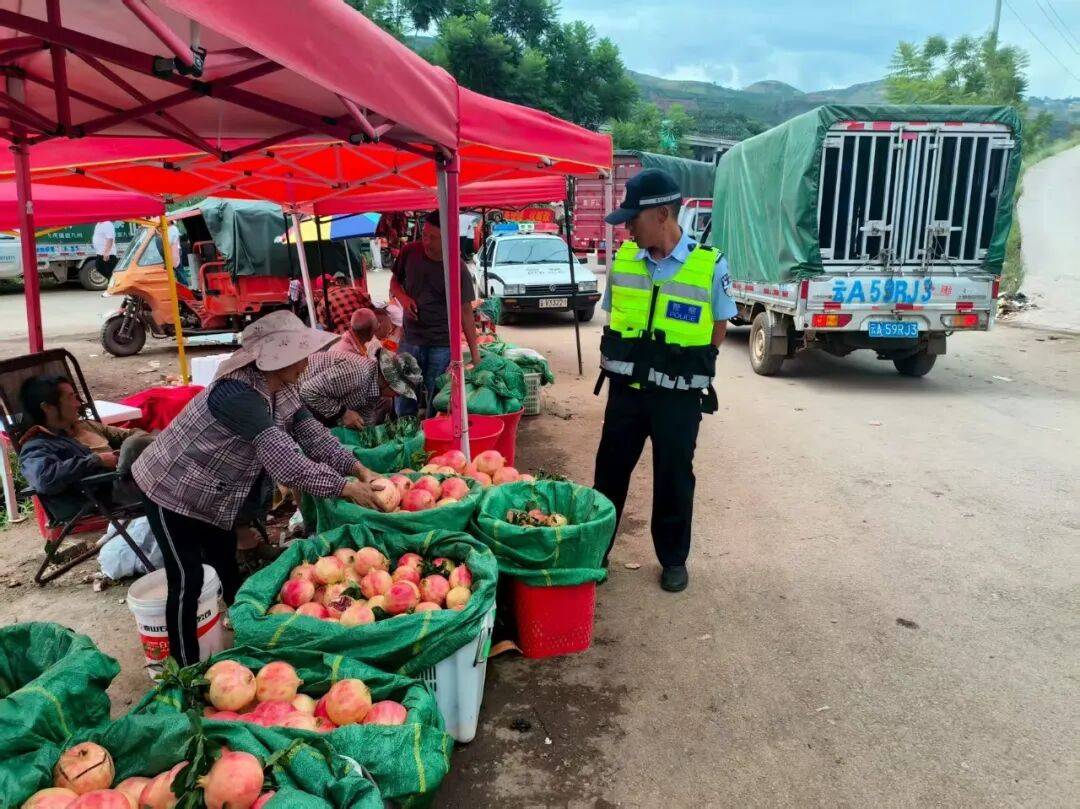 石榴红了“警务”到