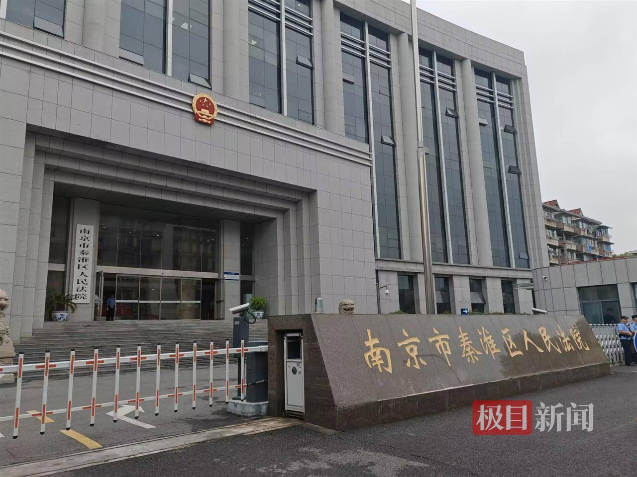 孕妇泰国坠崖案幸存者回忆案发细节：丈夫摸着孕肚亲我的脸，然后在我耳边说“你去死吧”