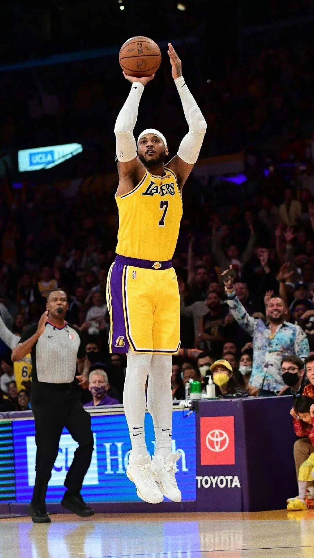 今日全面屏nba大壁纸