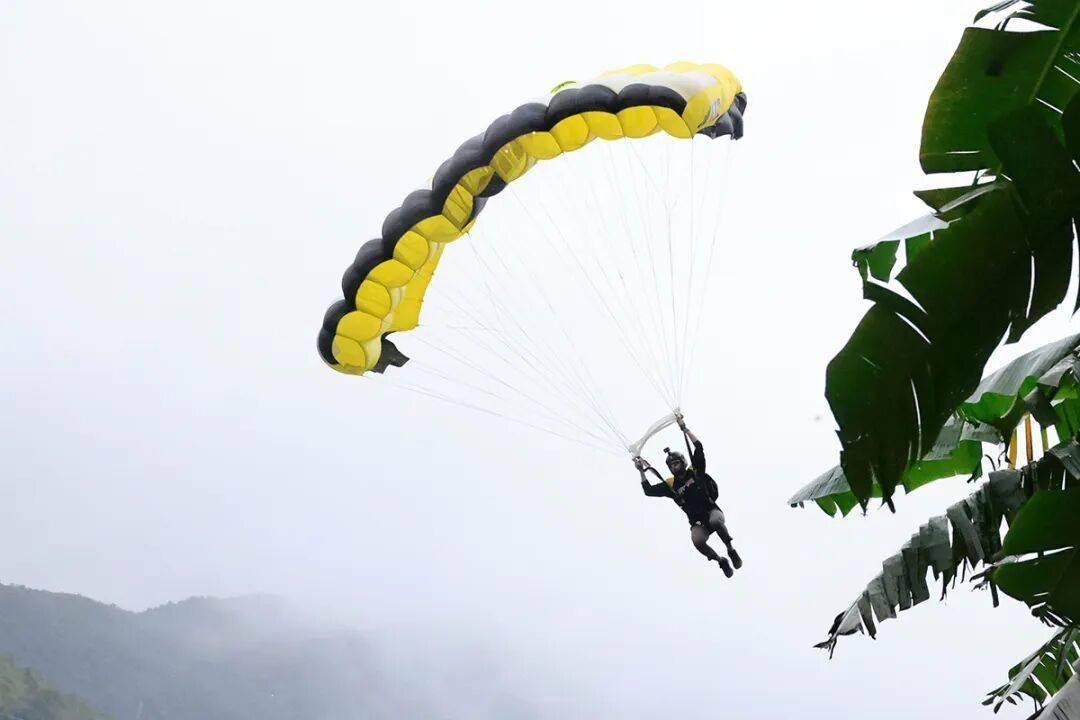 跳伞为什么没有失重感