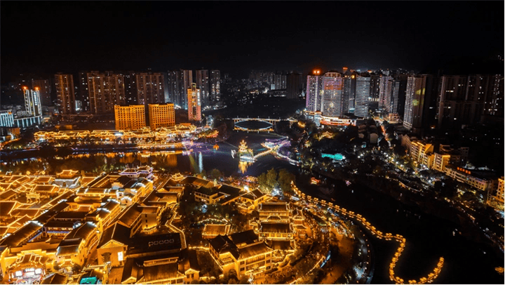 三江映月贺华诞 铜仁五显庙绘就双节文旅新图景