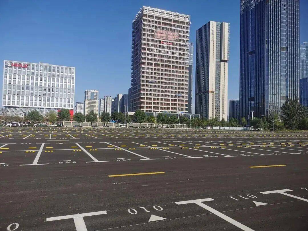 郑州东站P9停车场正式投入运行！提供478个地面停车位