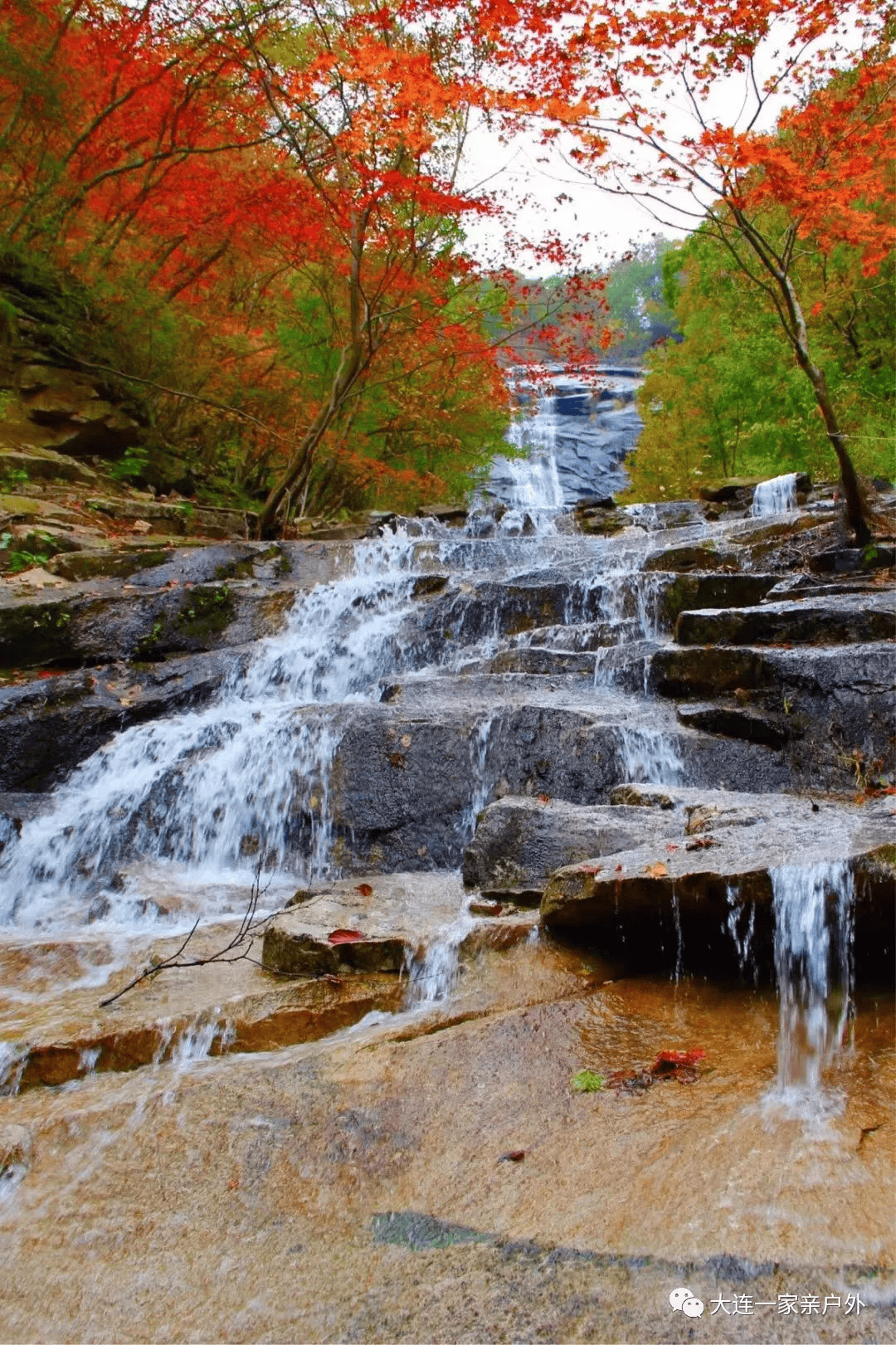 10月18日周六"东北小九寨"岫岩龙潭湾赏枫1日活动