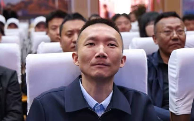曾跨省调整，“85后”袁林鹏提名为县长人选