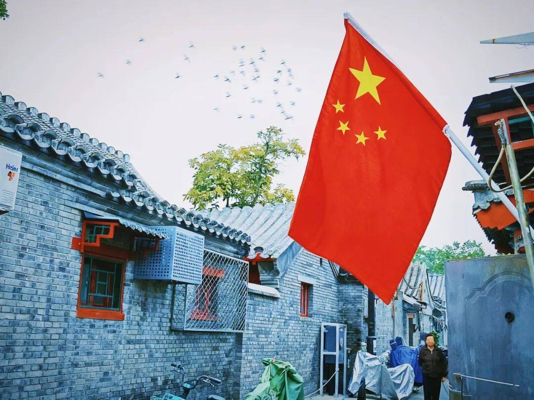 月满华诞，双节同辉