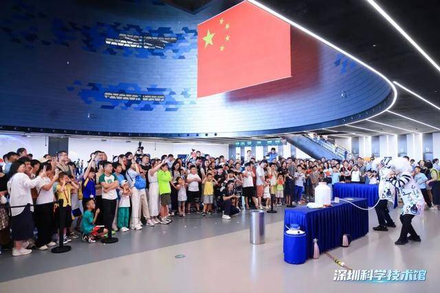 这个假期，深圳文旅赢麻了！刷屏央视“霸榜”热搜，8天心动不重样