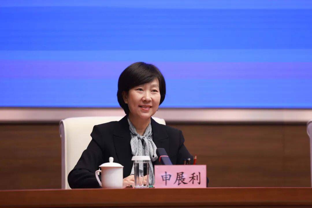 应急管理部新闻发言人,新闻宣传司司长申展利主持,国家安全