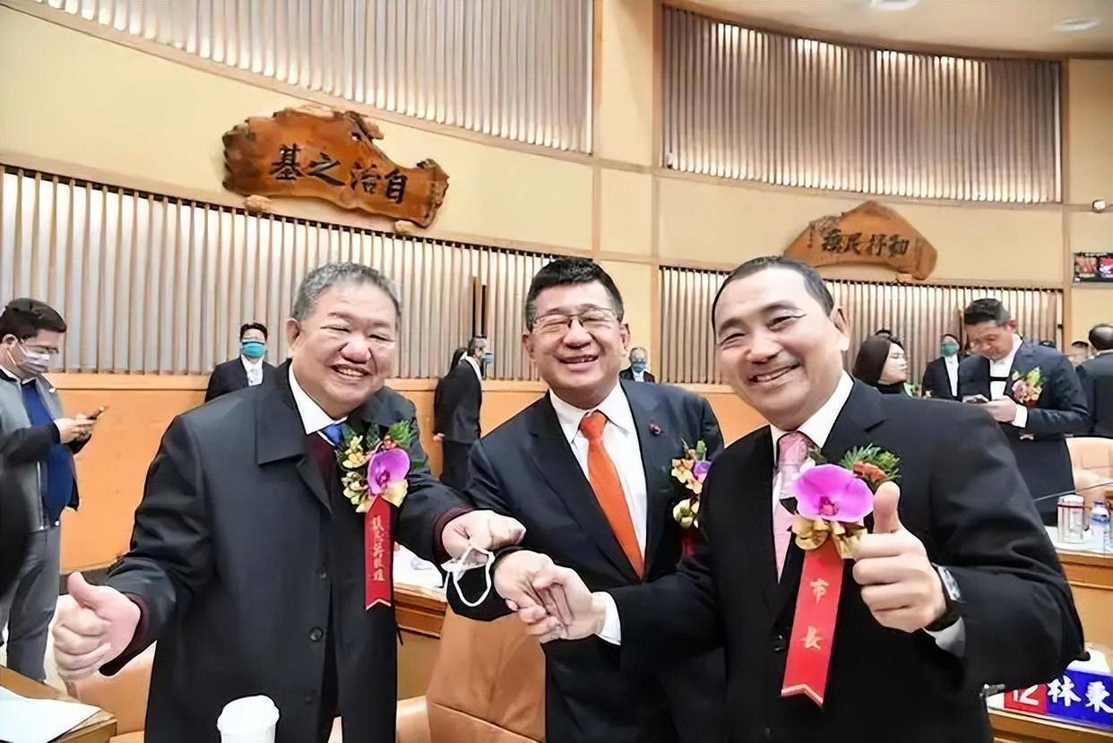 突发特讯!国民党选举最后时刻,多名议长倒戈支持郑丽文,引发外界高度关注_党中央_改革_郝龙斌
