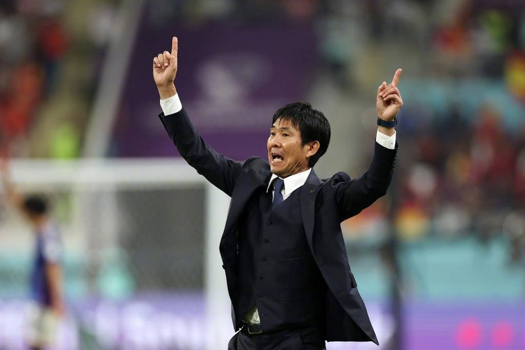日本男足让二追三，成为本世纪首支击败巴西的亚洲球队