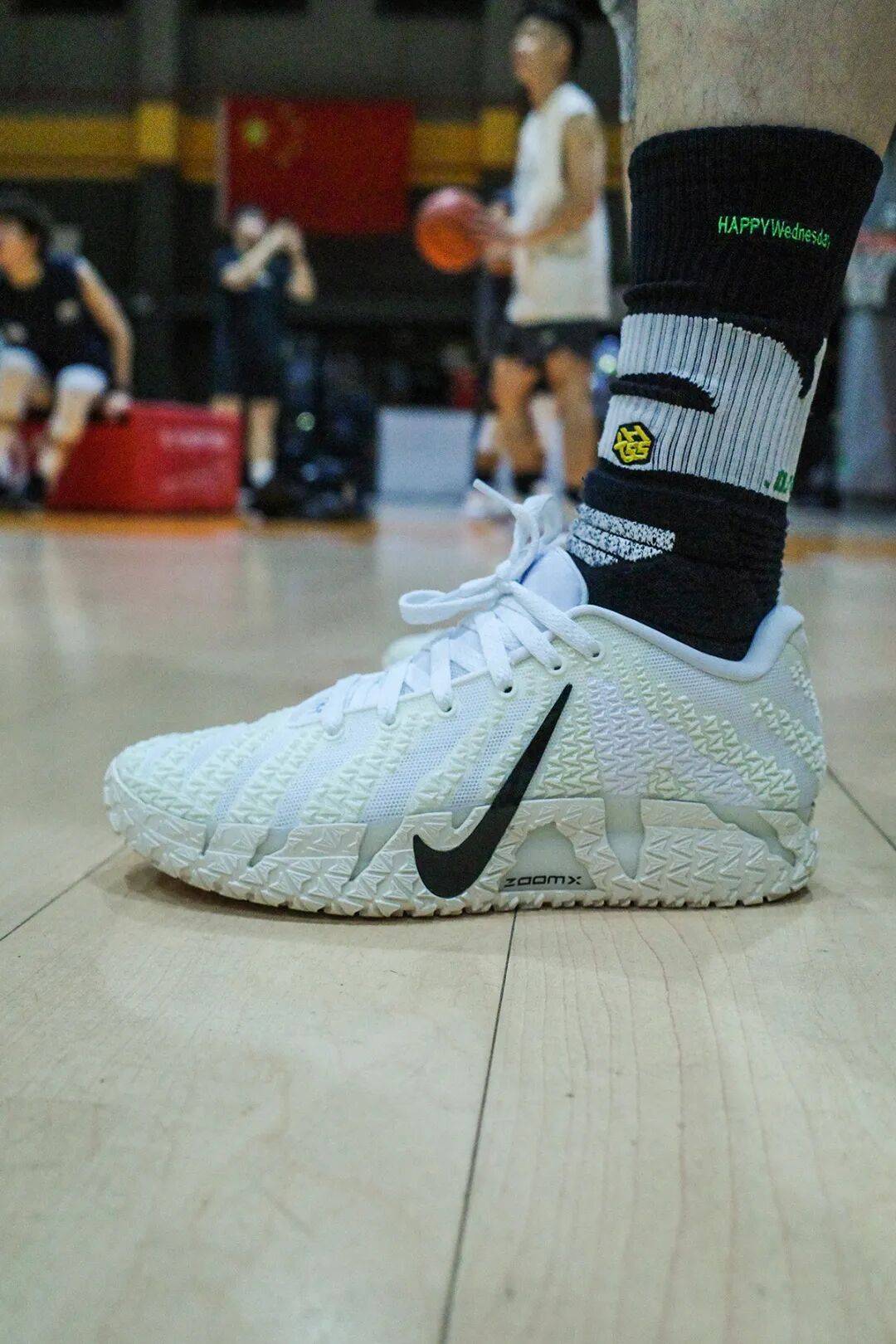 0jordan fly lockdown pfxnike kyrie low 2 tb李宁韦德808 5ultra
