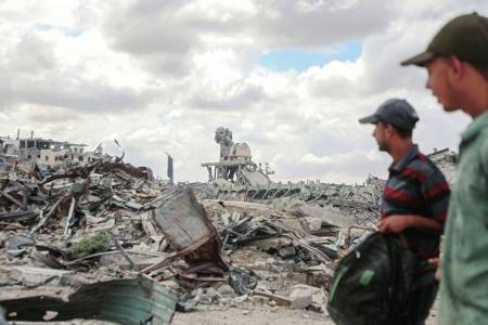 特朗普威胁“暴力”解除哈马斯武装 -华闻时空