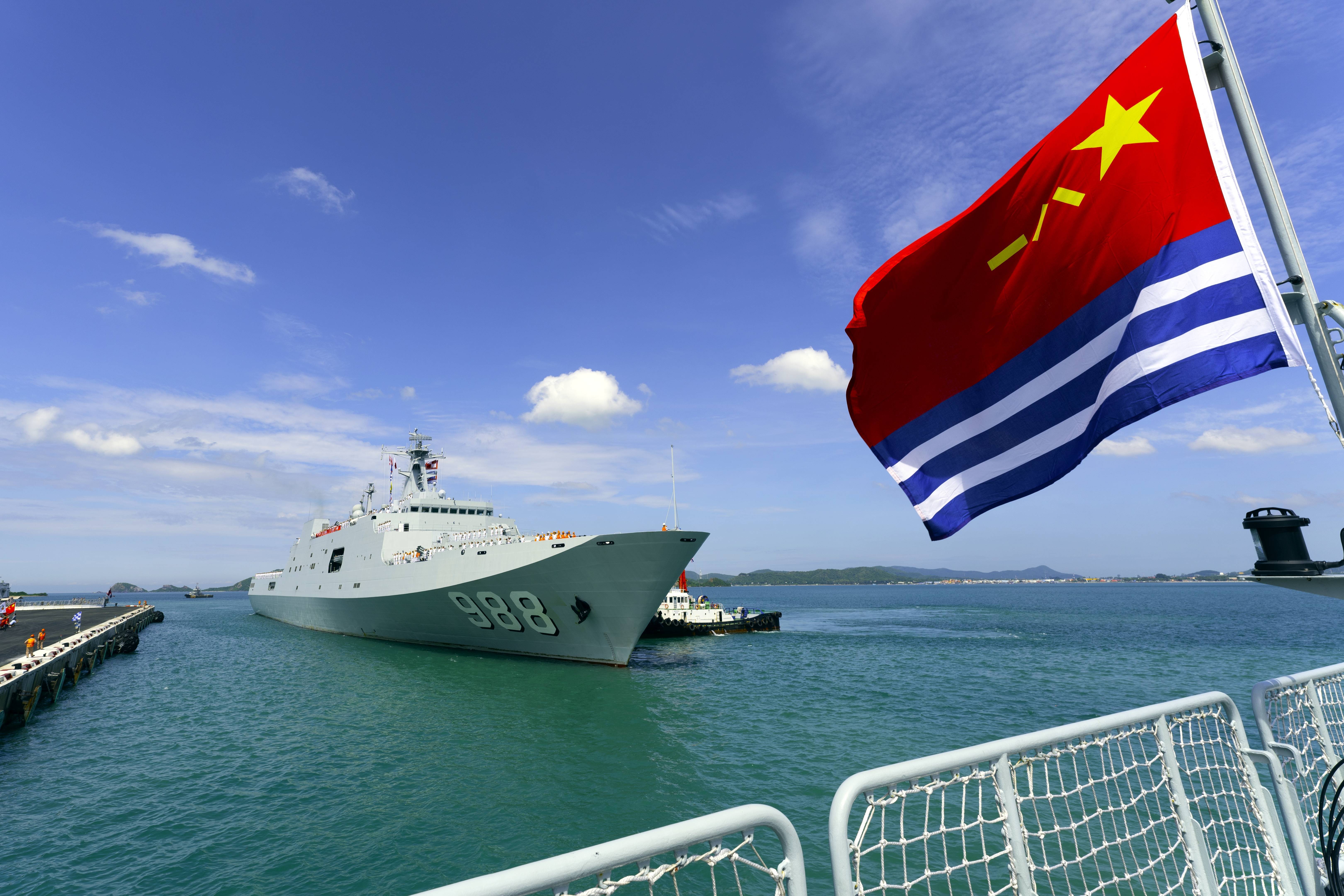 海军83舰编队抵达泰国进行友好访问