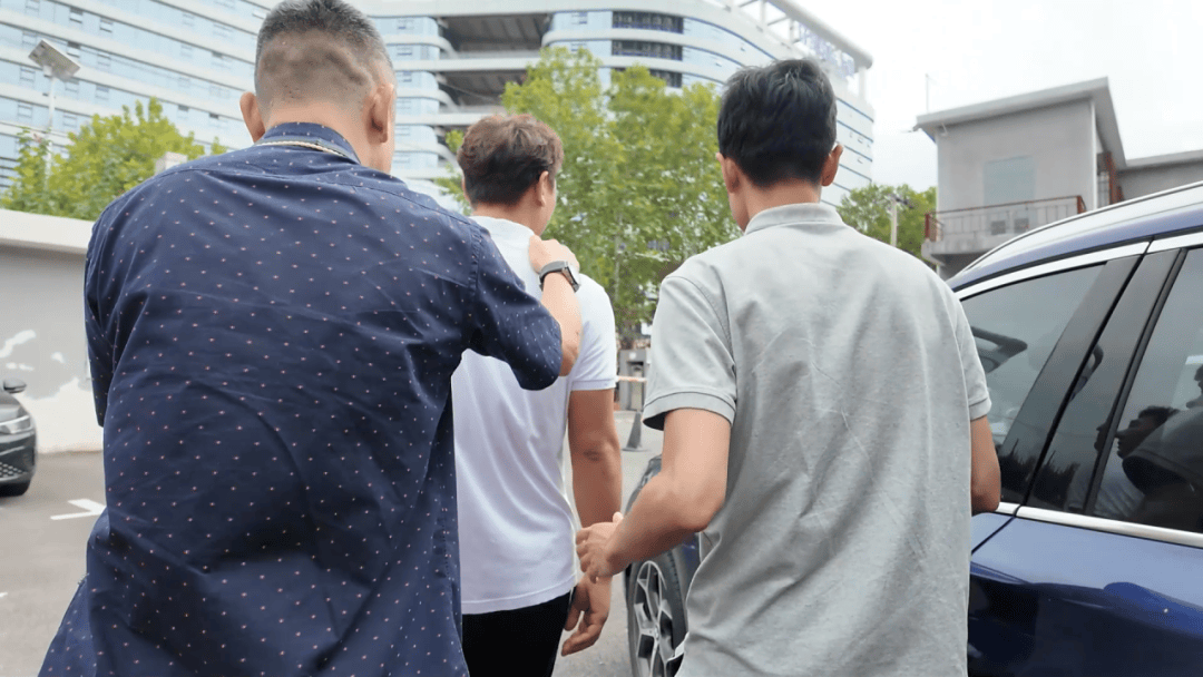 上海交通执法和公安部门联合开展网约车、租赁车行业乱象打击整治行动