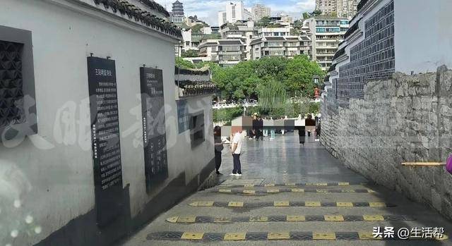 20米路装16条减速带？网友吐槽开车像“坐船”，贵阳这段网红路引热议