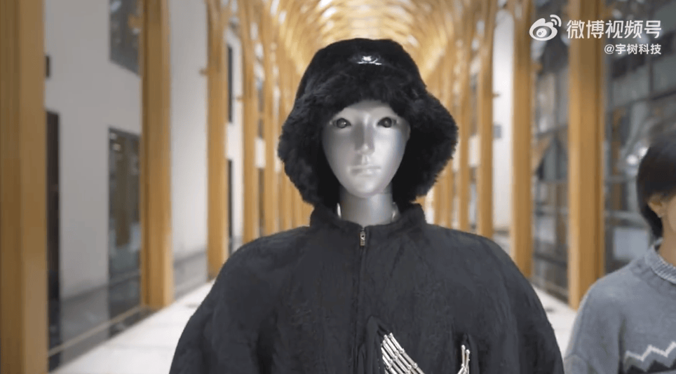 刚刚，宇树科技重磅发布：H2仿生人形机器人，高180cm，重70kg
