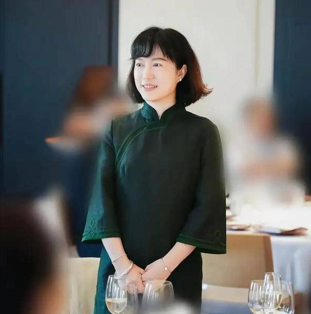 原创             杨振宁去世才4天，令人担忧的事发生了！翁帆同学昔日言论被扒