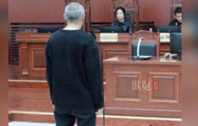 男子因驾驶证被交警吊销心怀不满,酒后持刀闯进派出所威胁民警,一审获刑3年 男子因驾驶证被交警吊销心怀不满,酒后持刀闯进派出所威胁民警,一审获刑3年