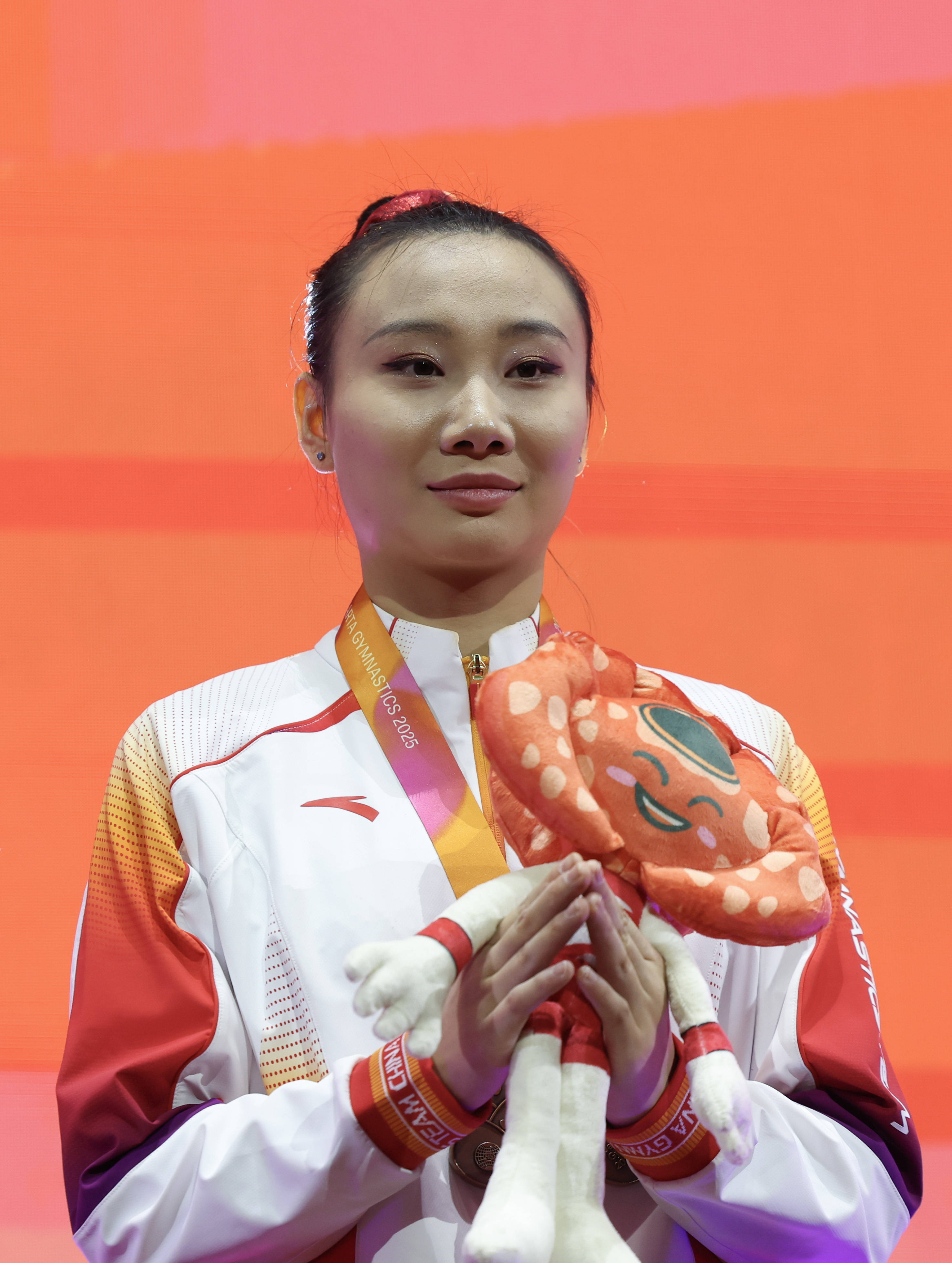 体操世锦赛:杨凡予微获女子高低杠季军 体操世锦赛:杨凡予微获女子高低杠季军