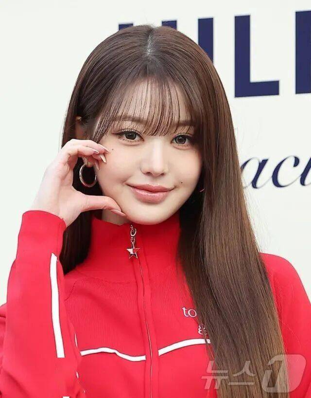 顶级女爱豆新造型遭韩网友吐槽:看起来吓人! 插图1 顶级女爱豆新造型遭韩网友吐槽:看起来吓人! 插图1