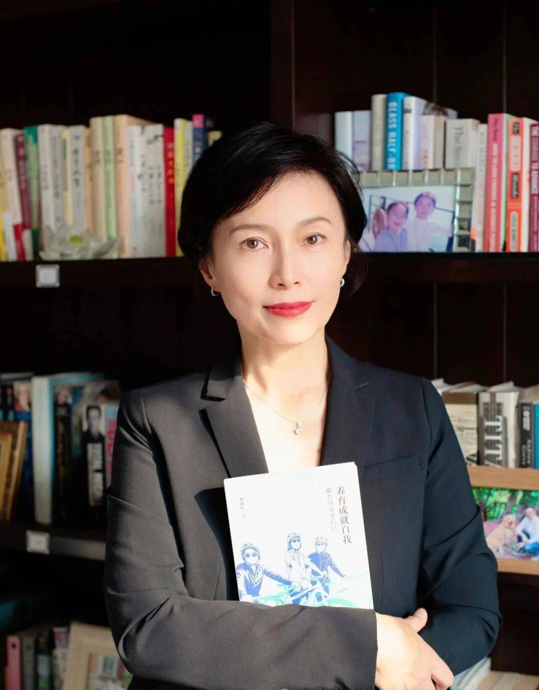 育儿内卷 育儿焦虑 育儿佛系教育_最好的教育是陪伴：耶鲁女孩培养手记