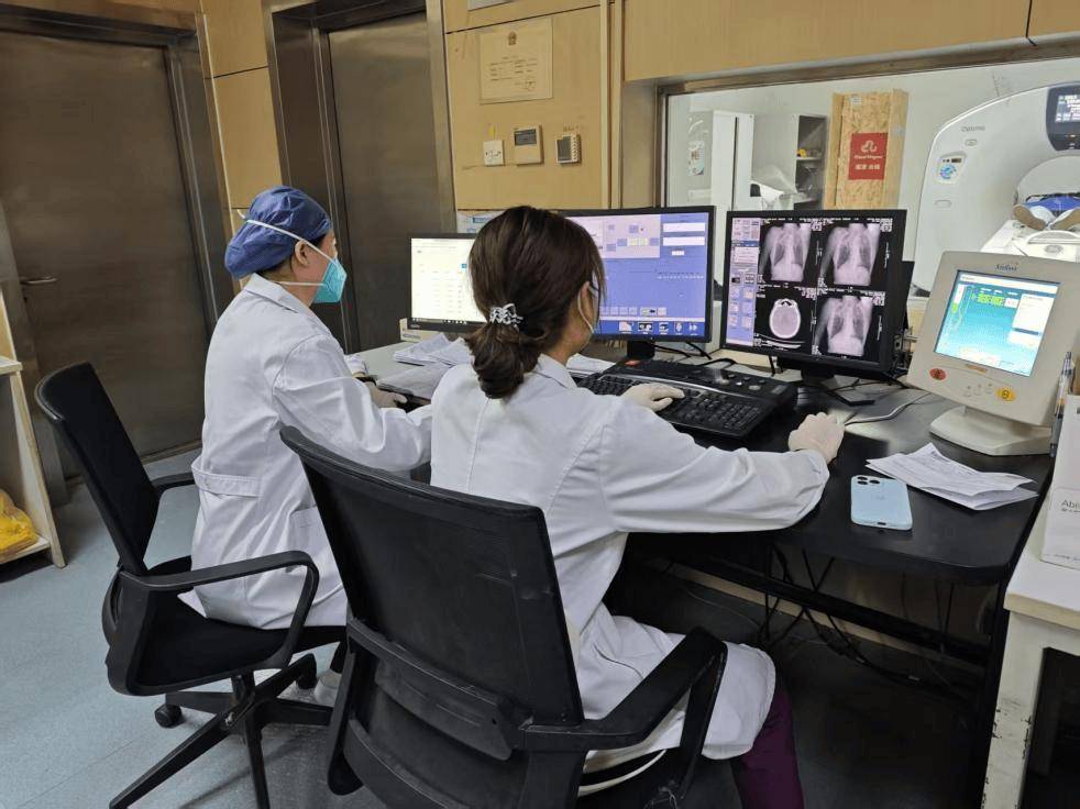 包含北京胸科医院黄牛挂号，检查住院办理一条龙服务的词条