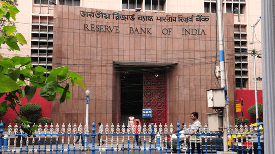 印度央行加速回收黄金：半年运回64吨，两年多来已运回274吨