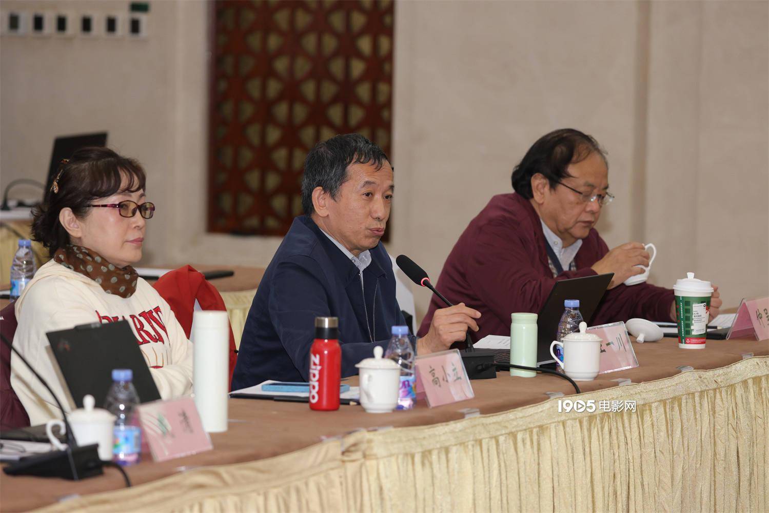 文史研究馆馆员,著名文艺评论家仲呈祥,北京语言大学特聘教授王一川