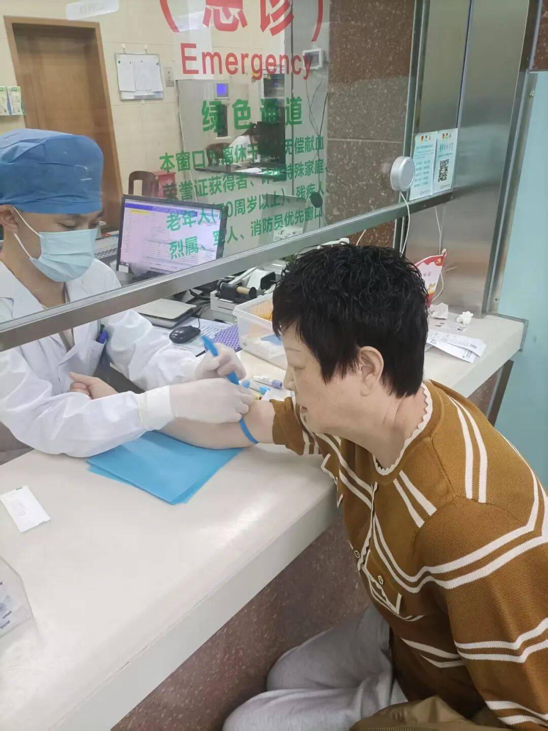 北京中醫醫院、全程陪同掛號票販子自我推薦，為患者解決一切就醫難題的簡單介紹