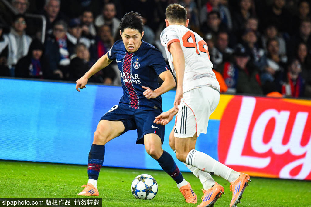 欧冠小组赛前瞻：巴黎圣日耳曼对阵曼城，战术较量与明星对决