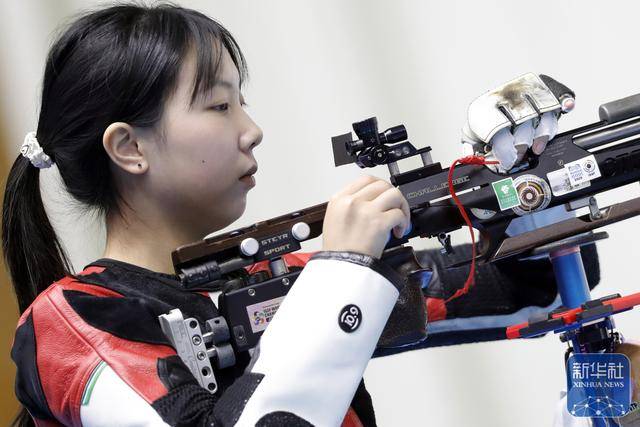射击世锦赛：王子菲获女子10米气步枪亚军