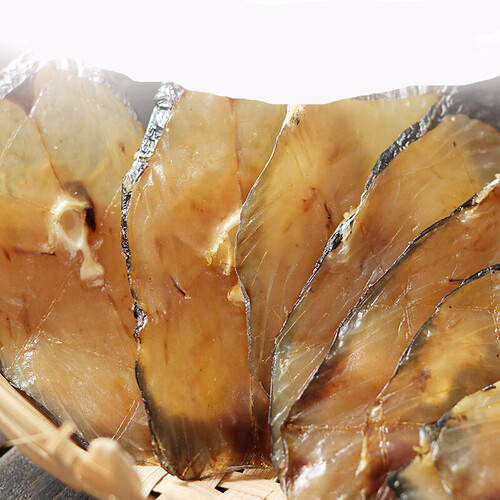 海鲜的极致享受:温州特产马鲛鱼片干,让味蕾飞翔!