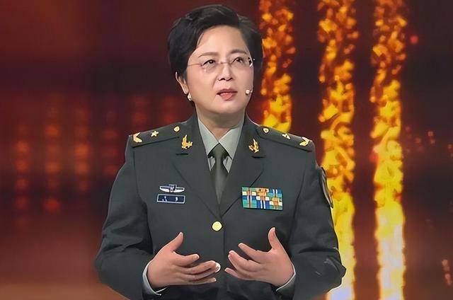 清华女少将陈薇的另一面:婚前丈夫被家人嫌弃,婚后从没碰过家务