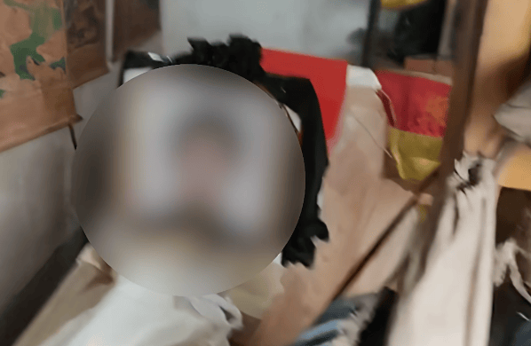 男子溺亡后被同伴运回家中摆成睡姿，家属3天后才发现，遇难者姐姐：发现遗体时已腐烂