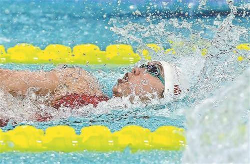 万乐天斩获 女子50米仰泳金牌